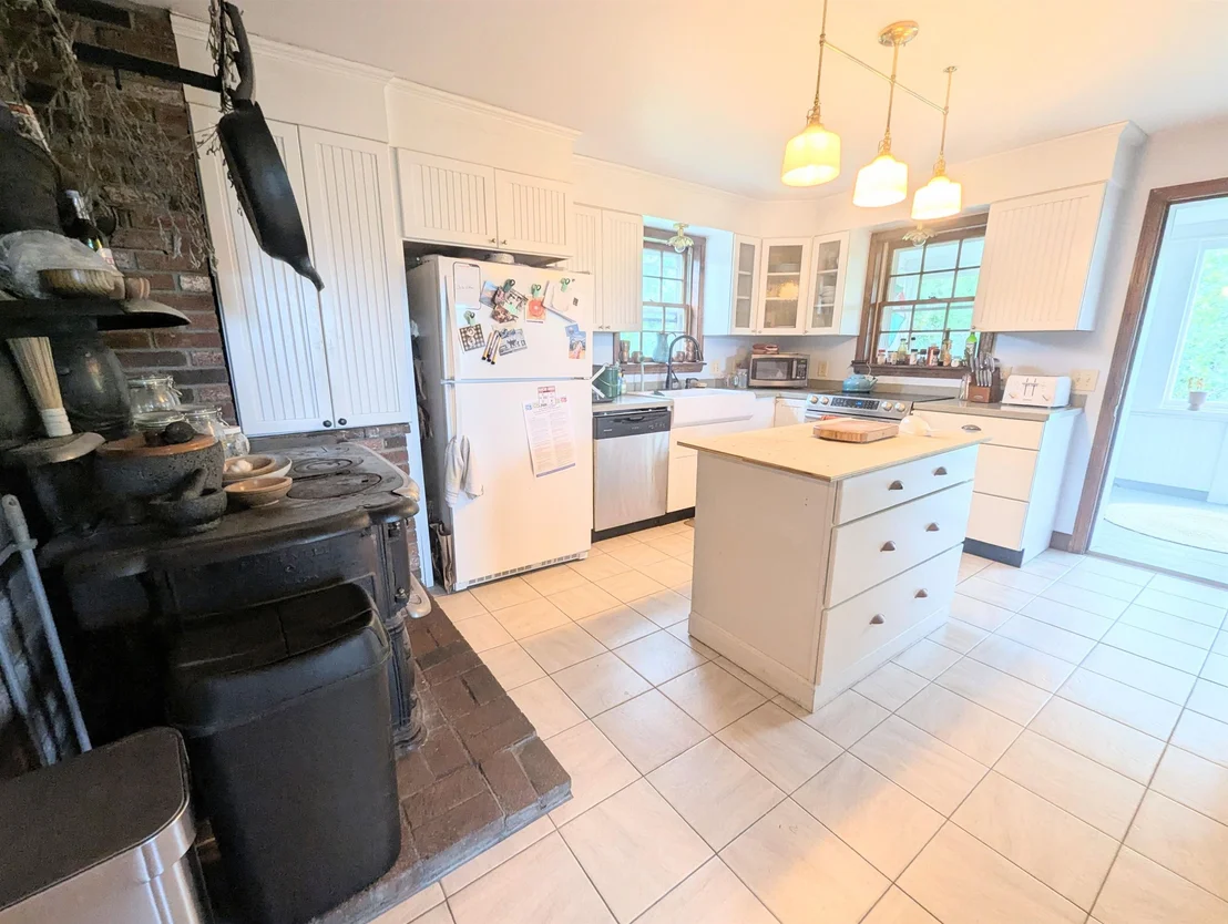 Photo of 3954 West Barnet
