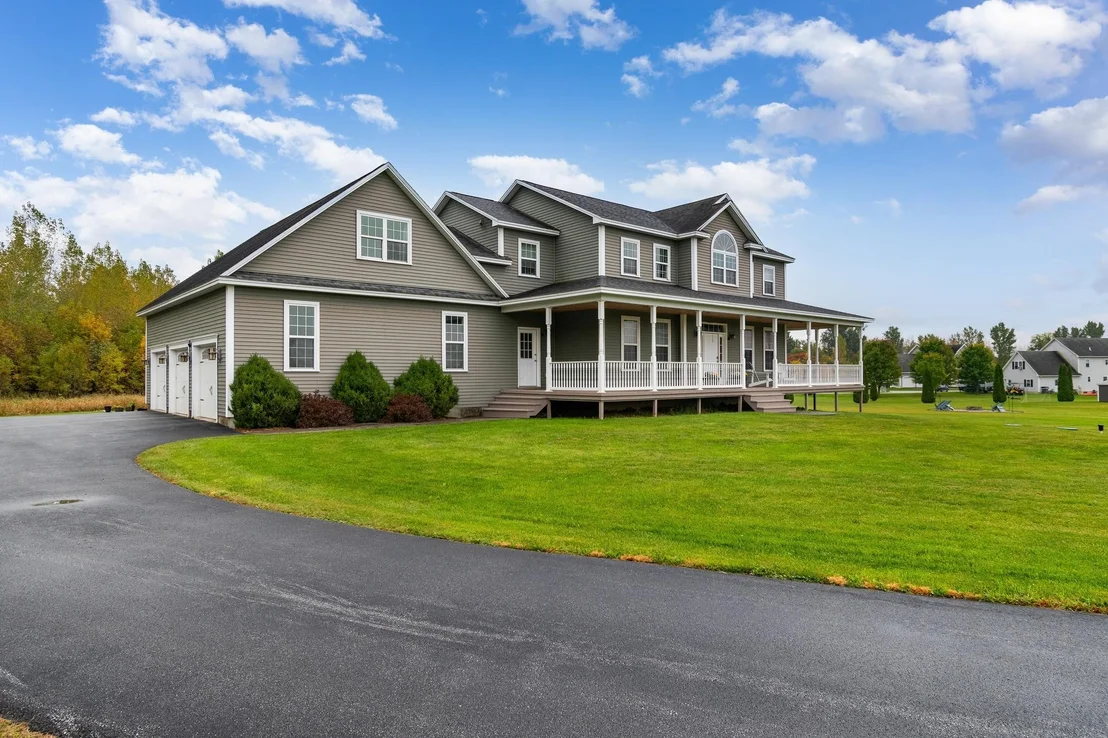 Photo of 8 Meadow View