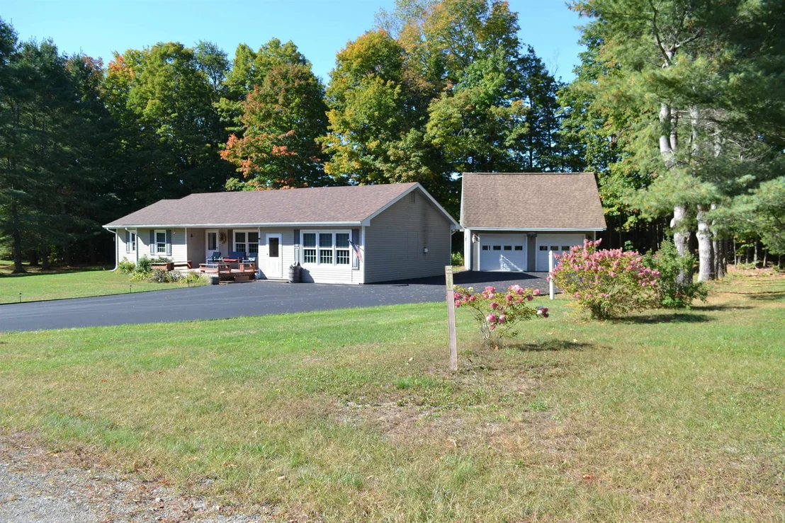 Photo of 108 Morin