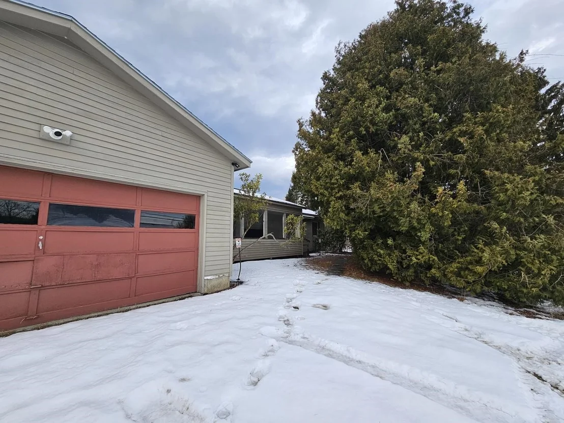 Photo of 5272 Spear