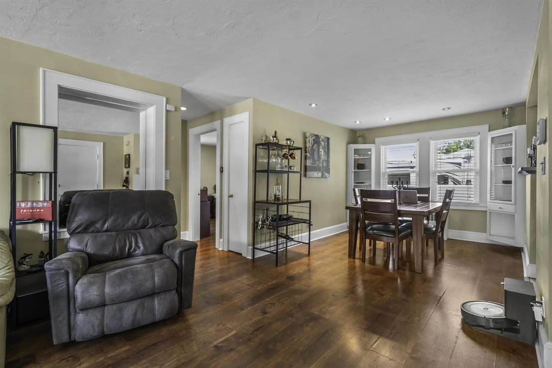 Photo of 222 Calef