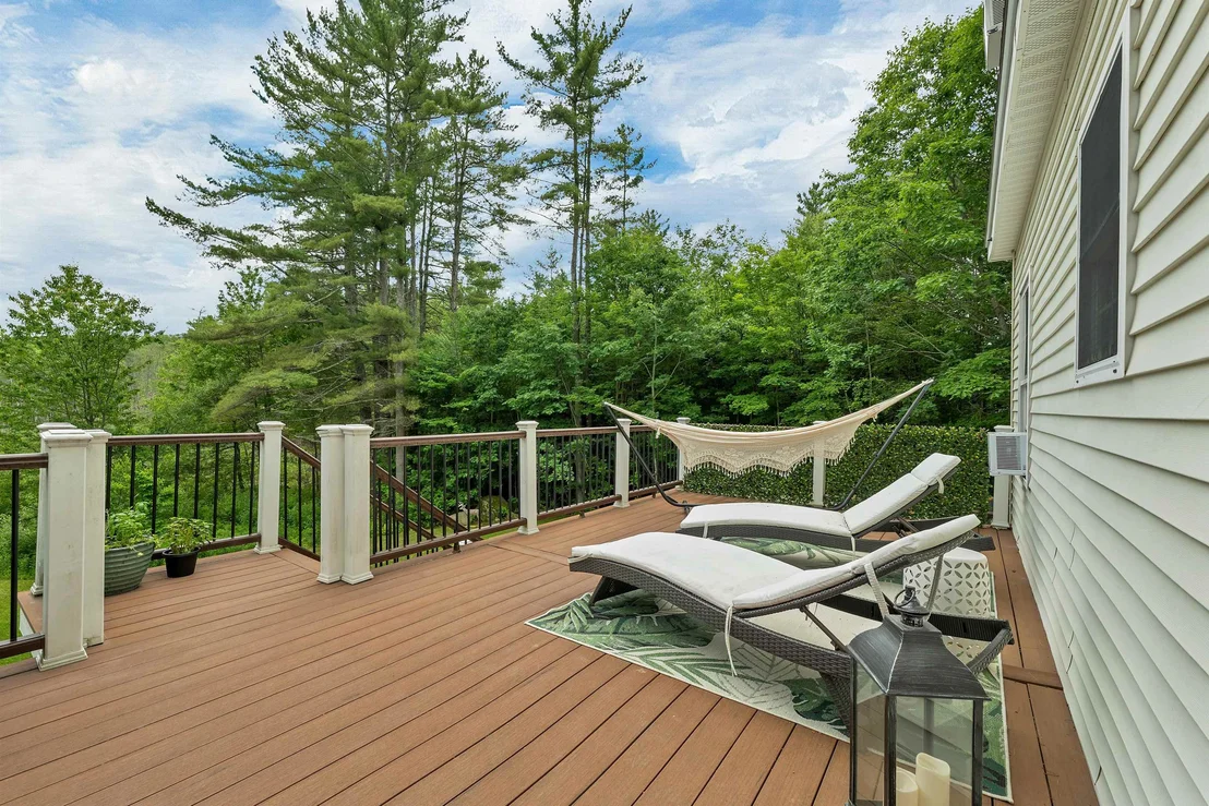 Photo of 39 Beach Pond