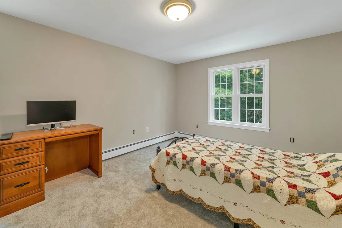 Photo of 38 Sharon