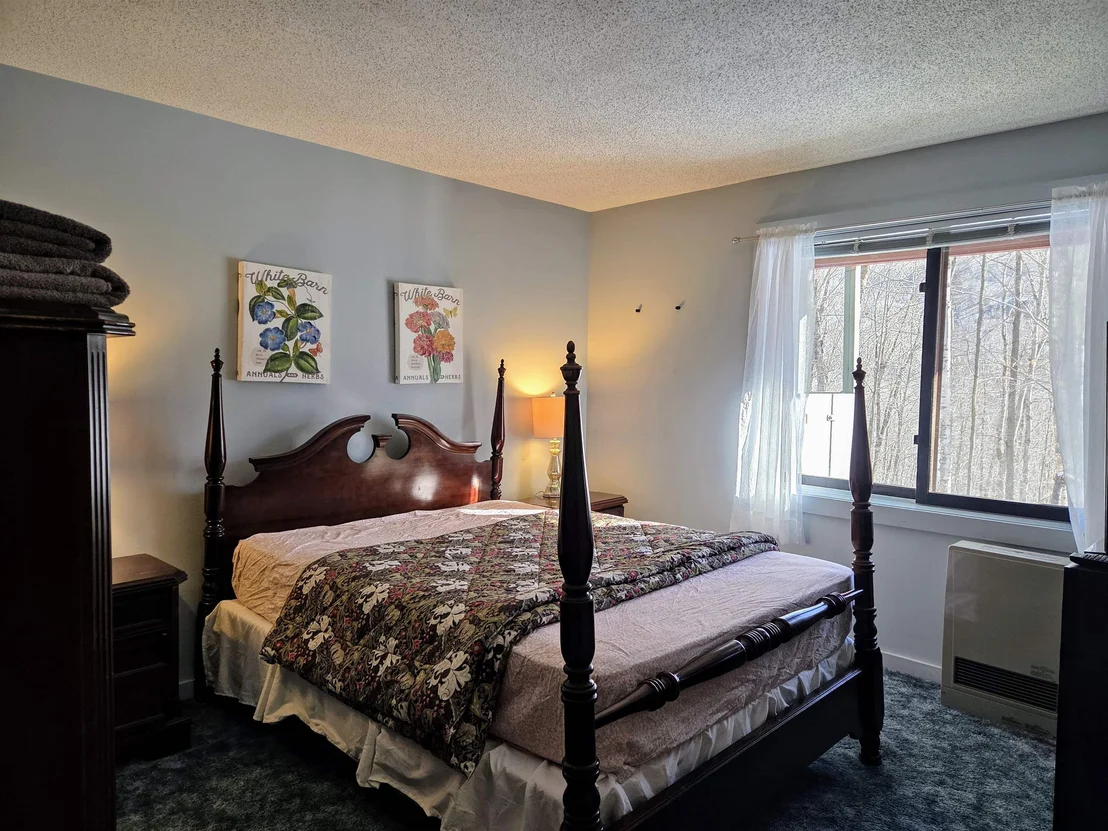 Photo of Unit 2 at 36 Easterly