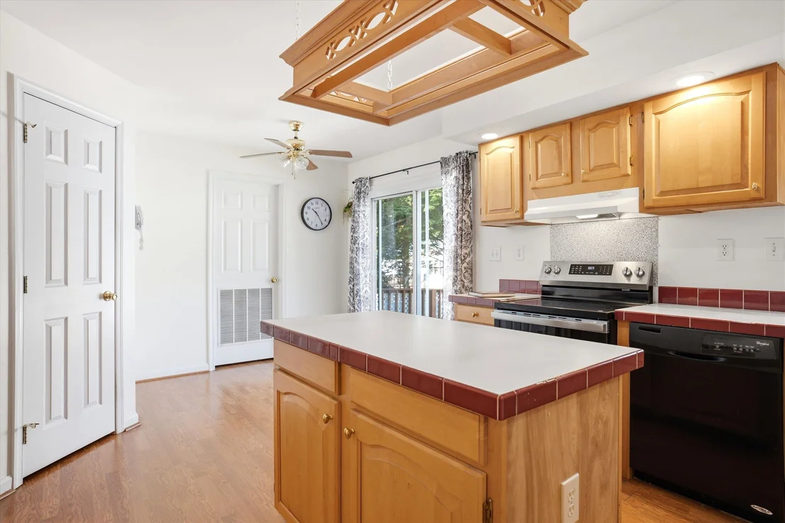 Photo of 185 Tucker