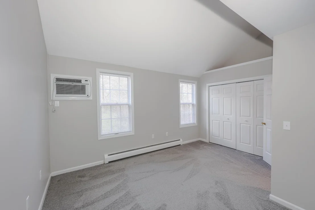Photo of Unit 104 at 1465 Hooksett
