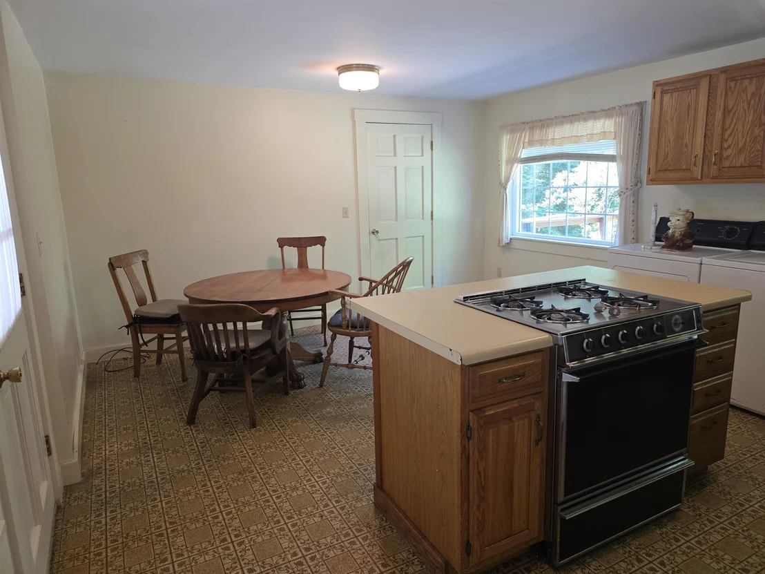 Photo of 139 Pleasant Valley
