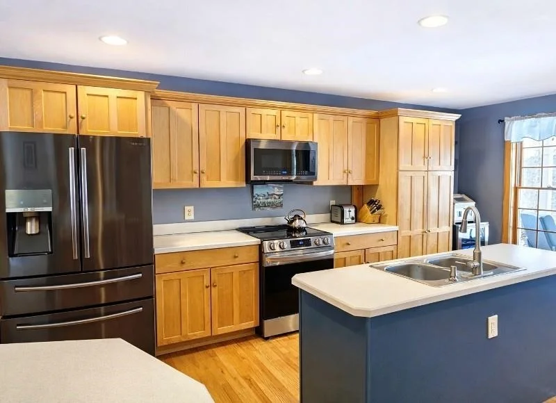 Photo of 692 Old Walpole