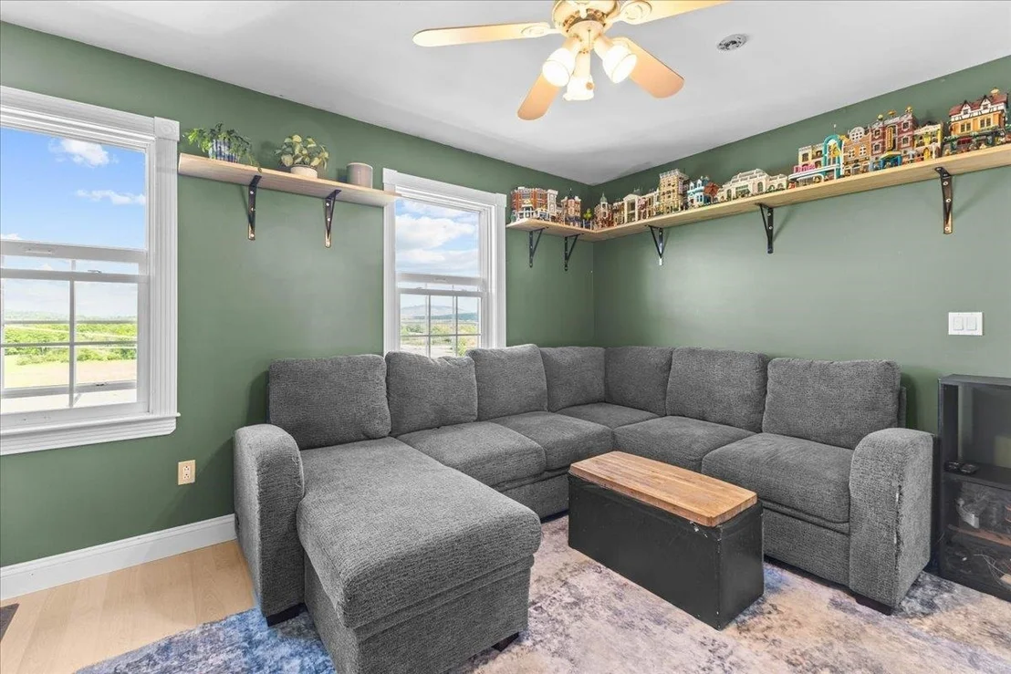 Photo of 413 Hibbard