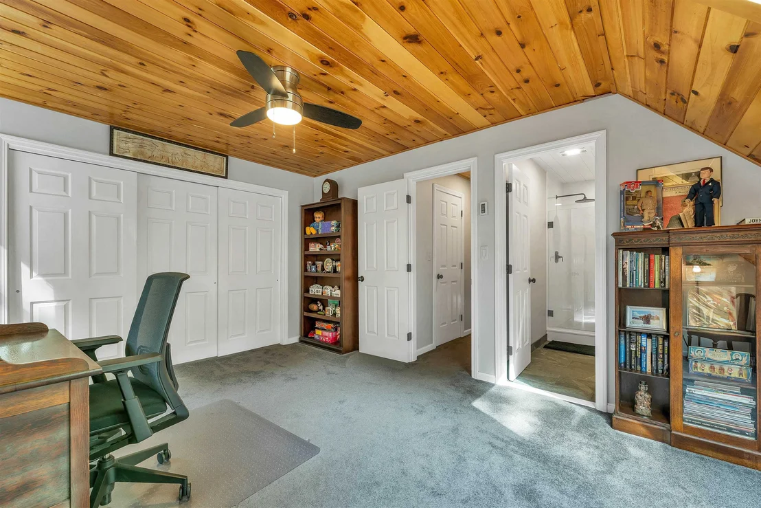 Photo of 11 Knoll