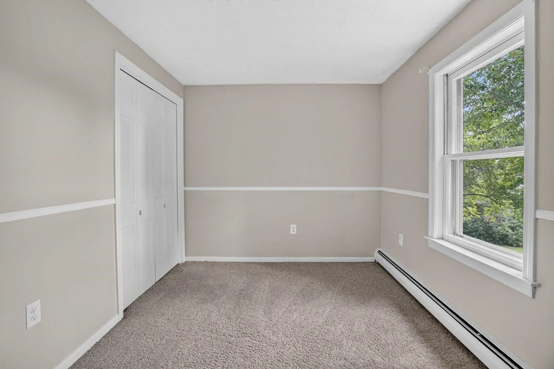 Photo of 2 Queensway