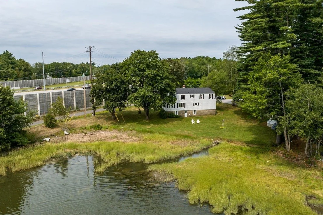 Photo of 354 Dover Point