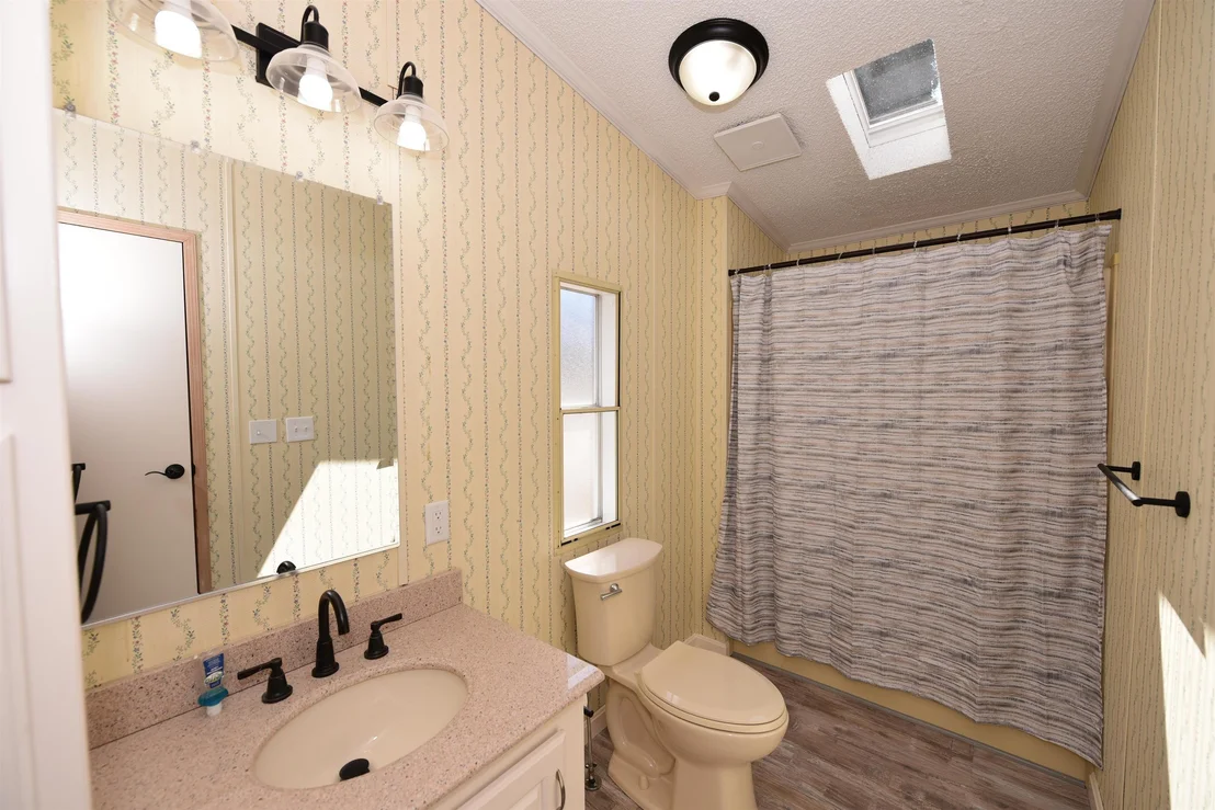 Photo of 74 Lamplighter