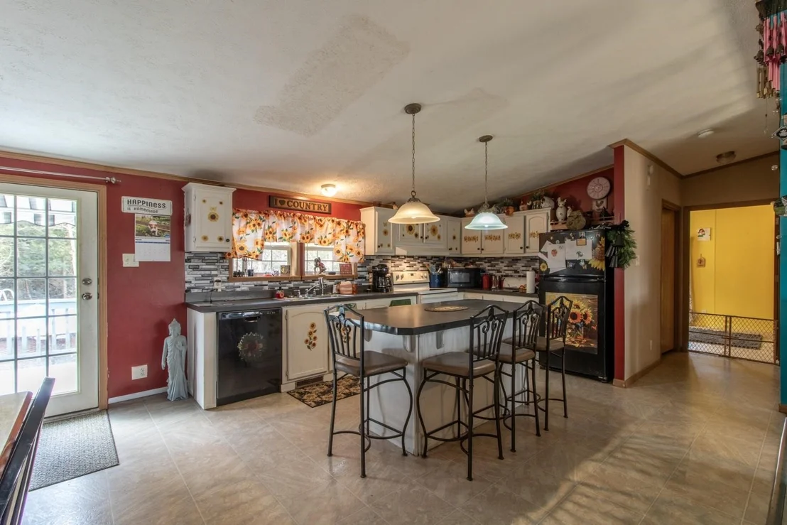 Photo of 2357 Beebe
