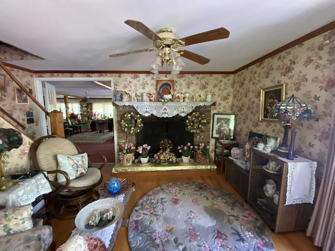 Photo of 985 Chapel Hill