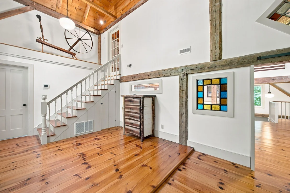 Photo of 369 Stoddard