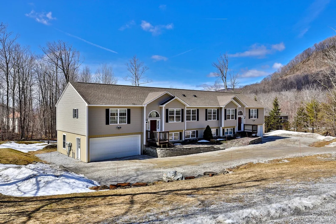 Photo of Unit A at 175 Overbrook