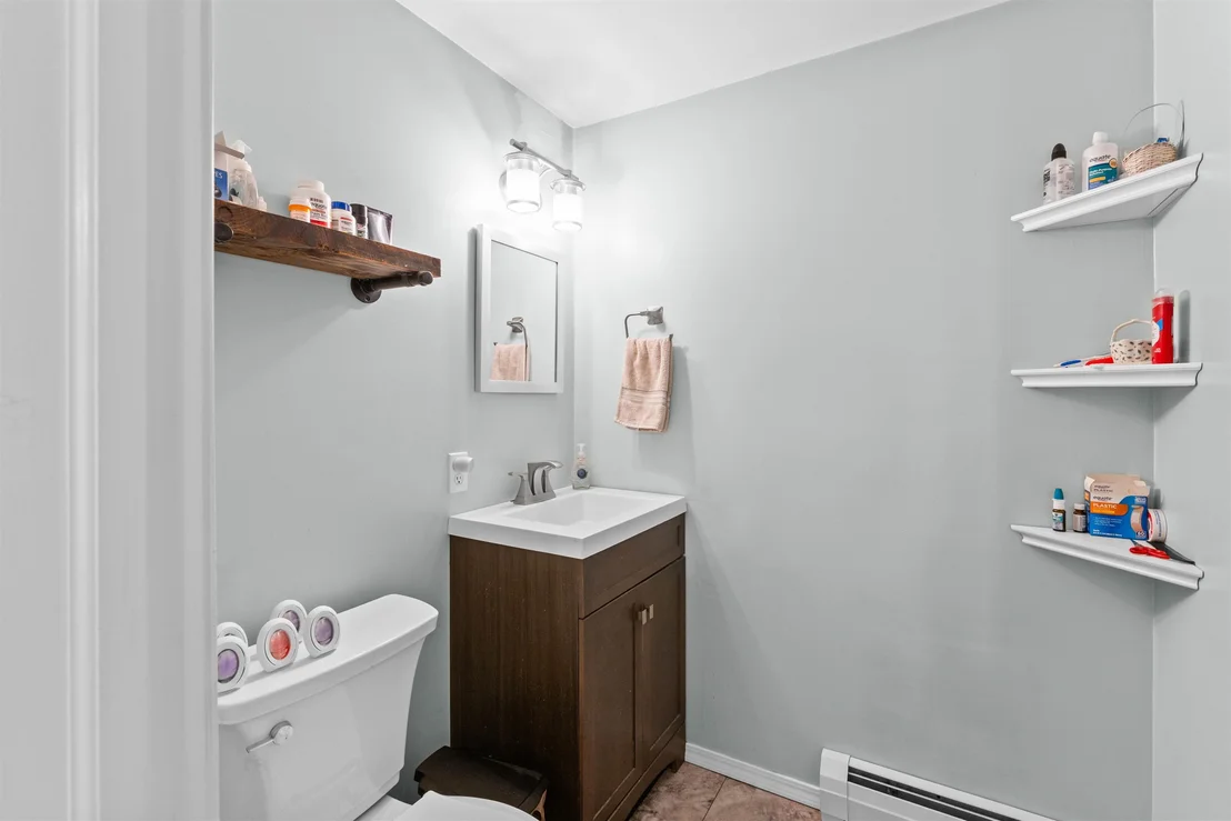 Photo of 36 Walnut