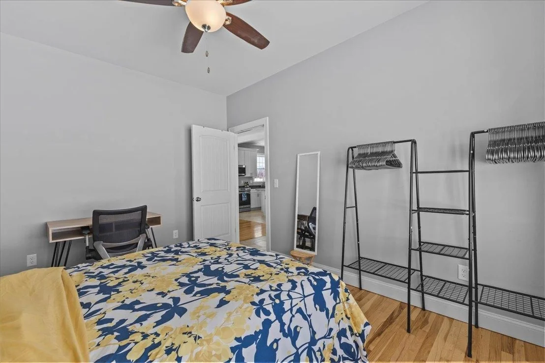 Photo of 693 Brigham