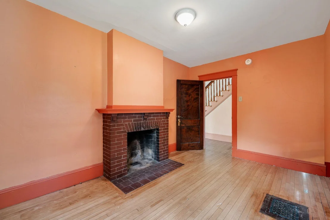 Photo of 173 Central