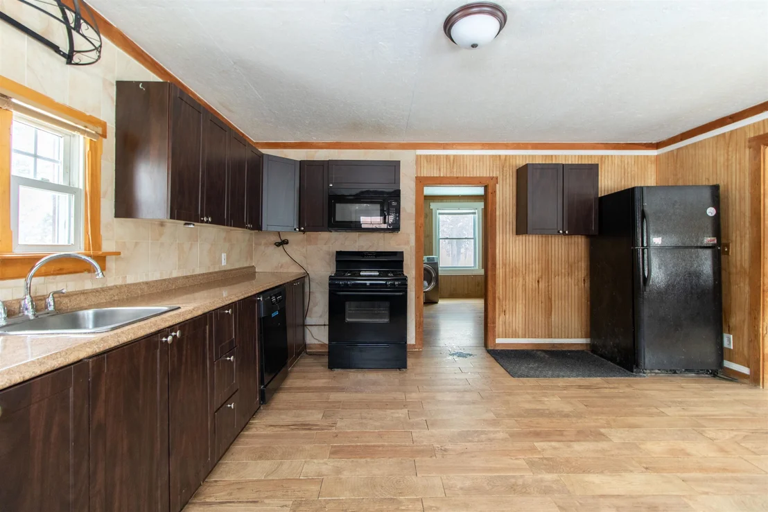 Photo of 266 Collins Mill