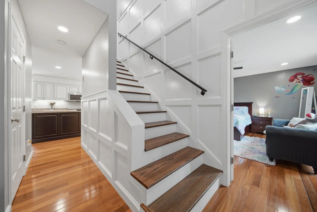 Photo of 6 Greystone