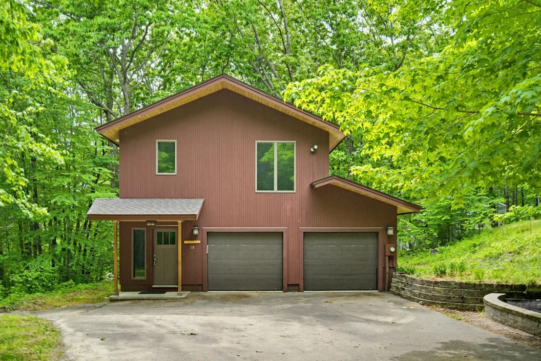 Photo of 18 Treehouse