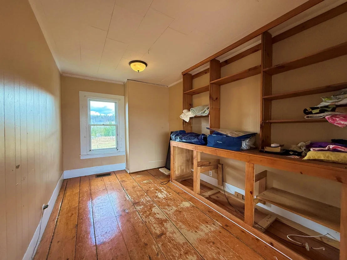 Photo of 2570 Maple Hill