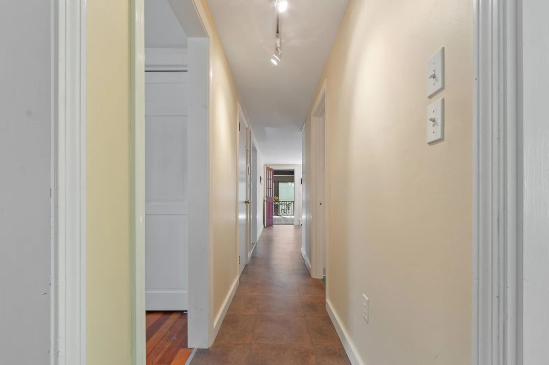 Photo of 15 Riverview