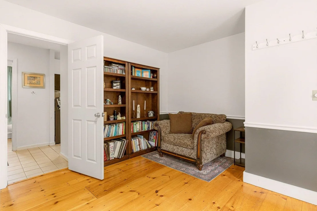 Photo of 34 Crestview