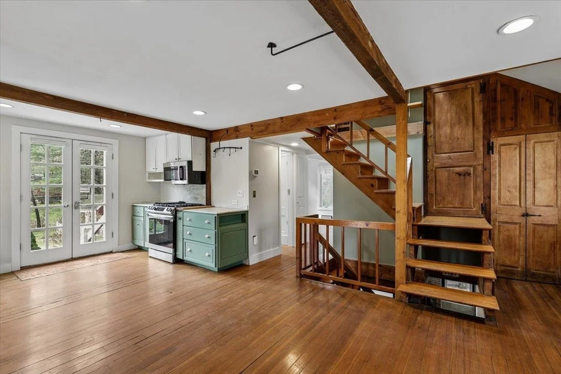 Photo of 2 Mack Hill
