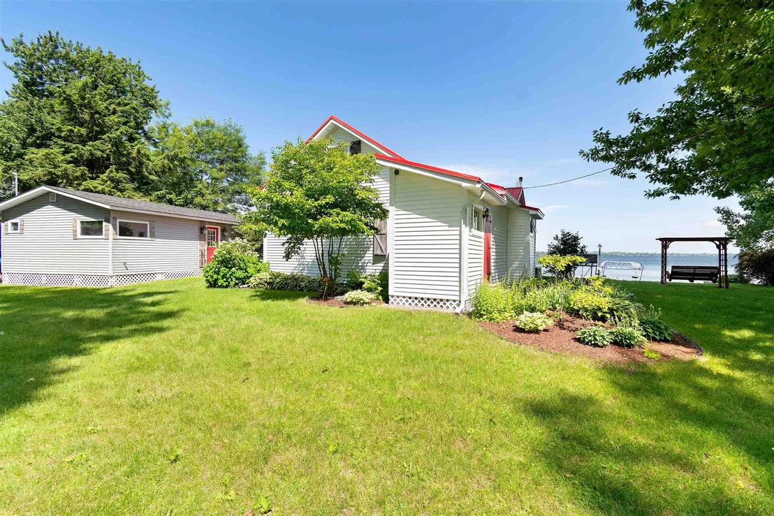 Photo of 43 Sandy Point