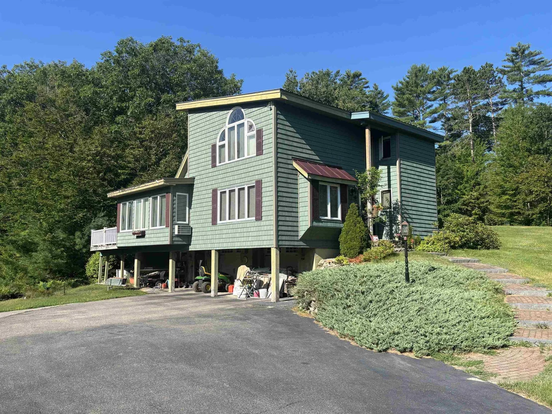 Photo of 339 Burnham