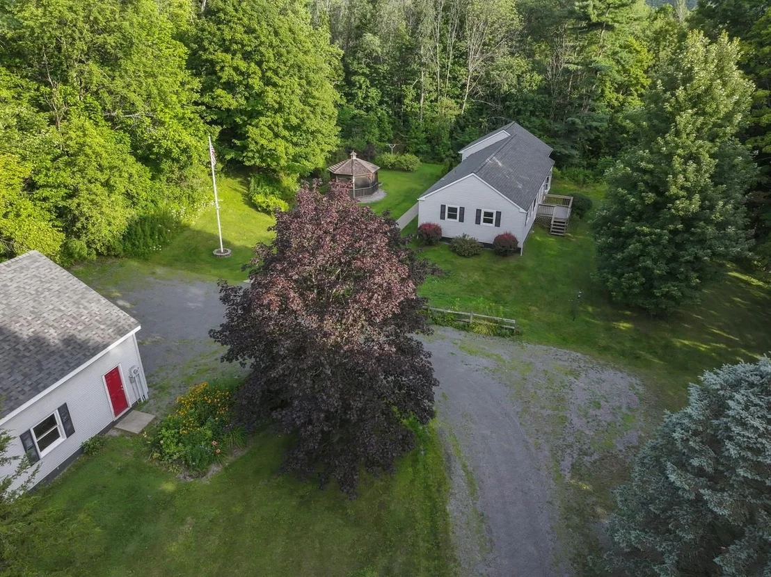 Photo of 240 Jericho
