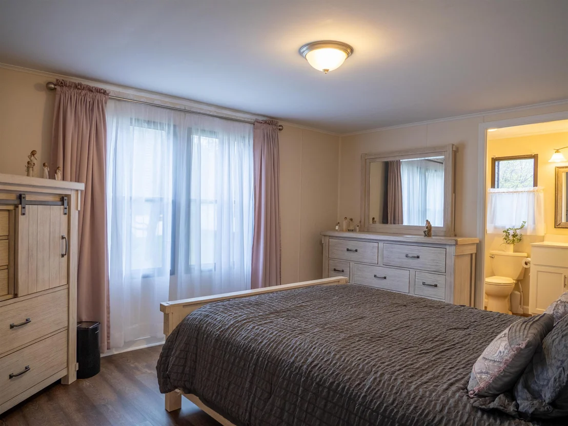 Photo of 52 Monadnock