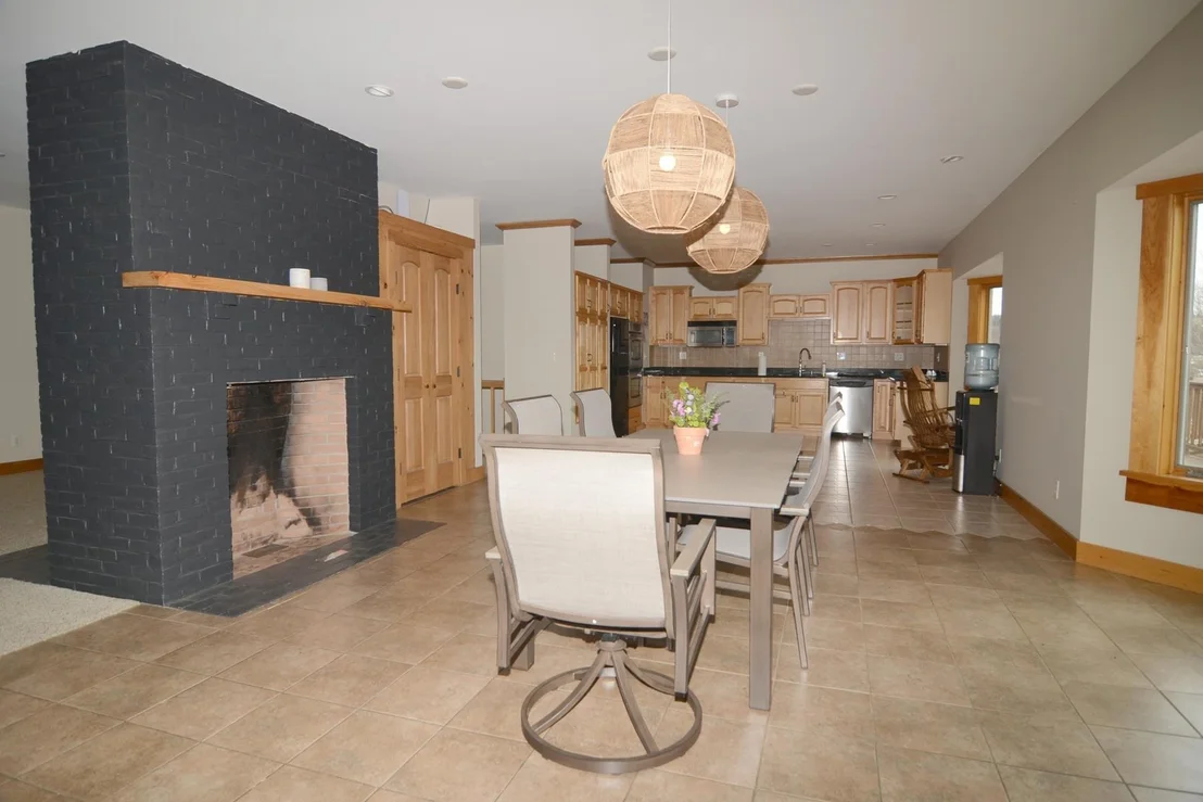 Photo of 734 Herrick