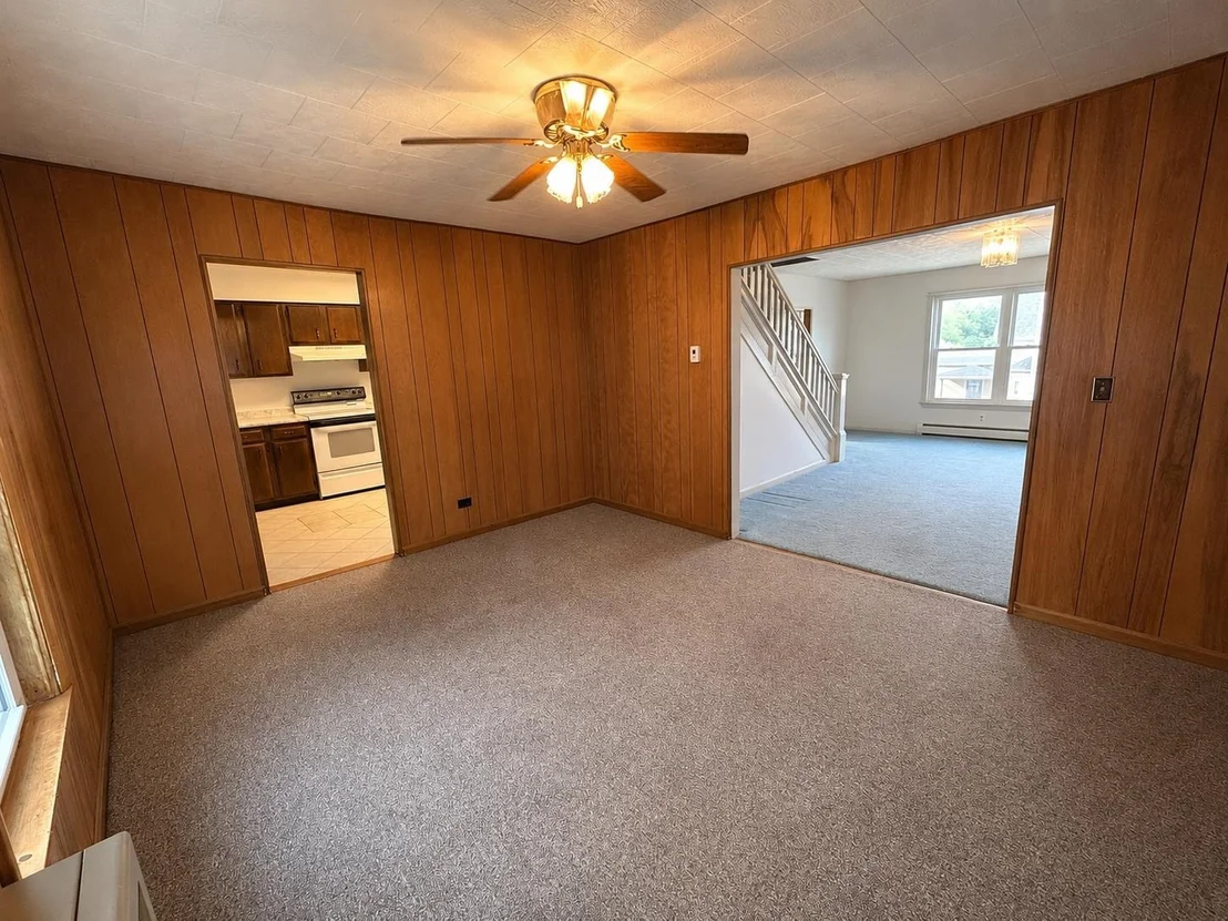 Photo of 679 Third
