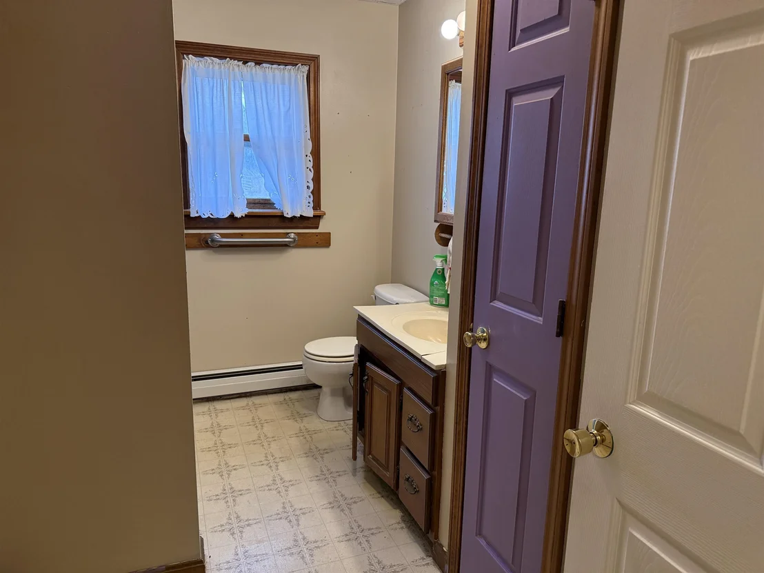 Photo of 2459 Highgate