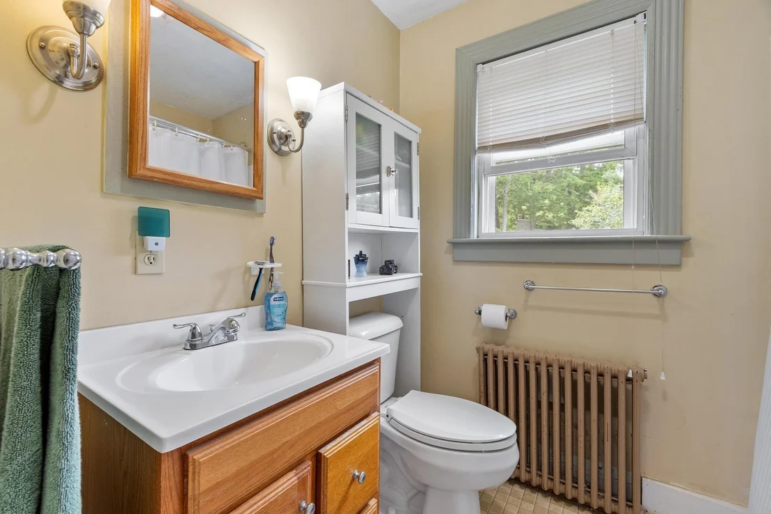 Photo of 32 Rollins