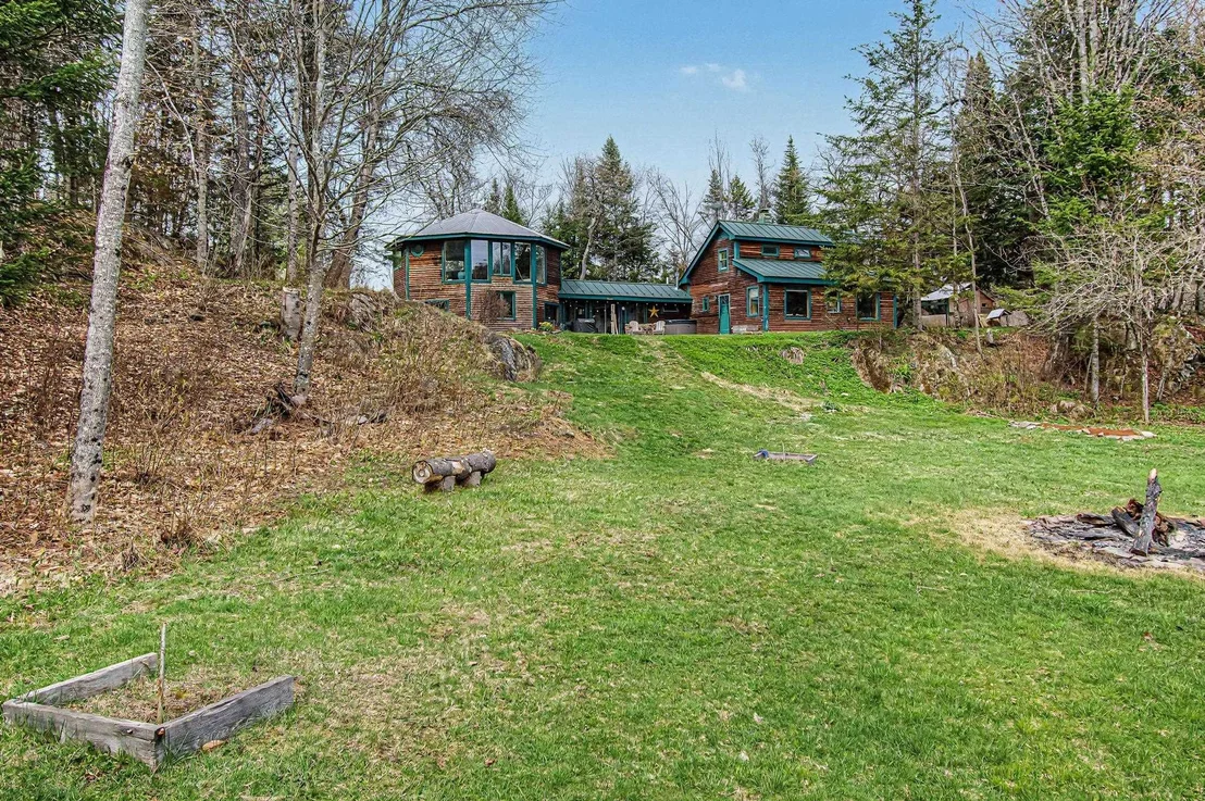 Photo of 2212 Symonds Mill
