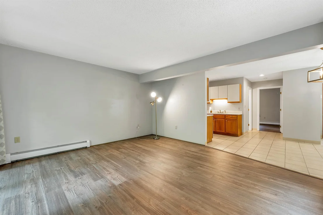 Photo of Unit 1 at 36 Circle