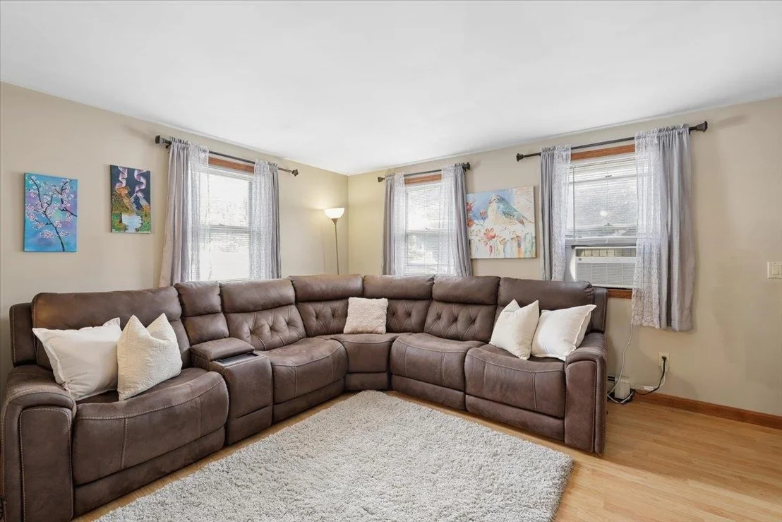 Photo of 23 Hampshire