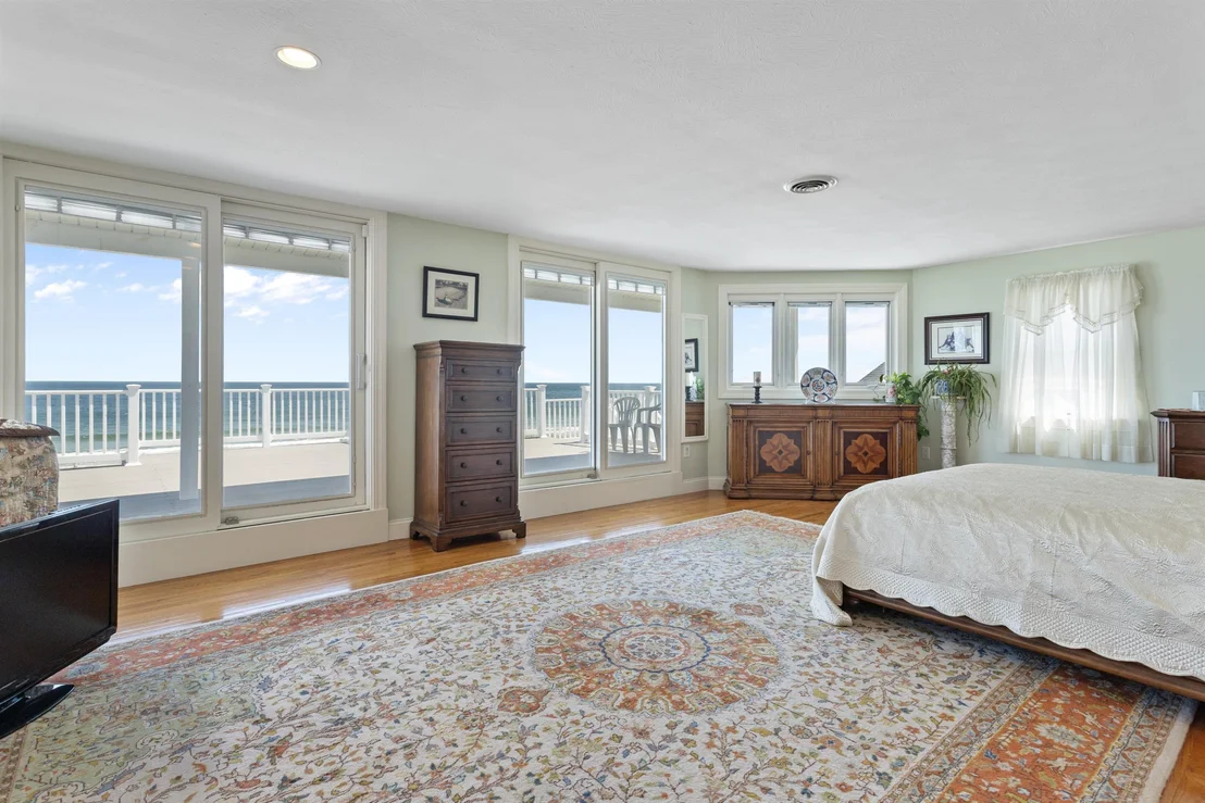 Photo of 103 Ocean