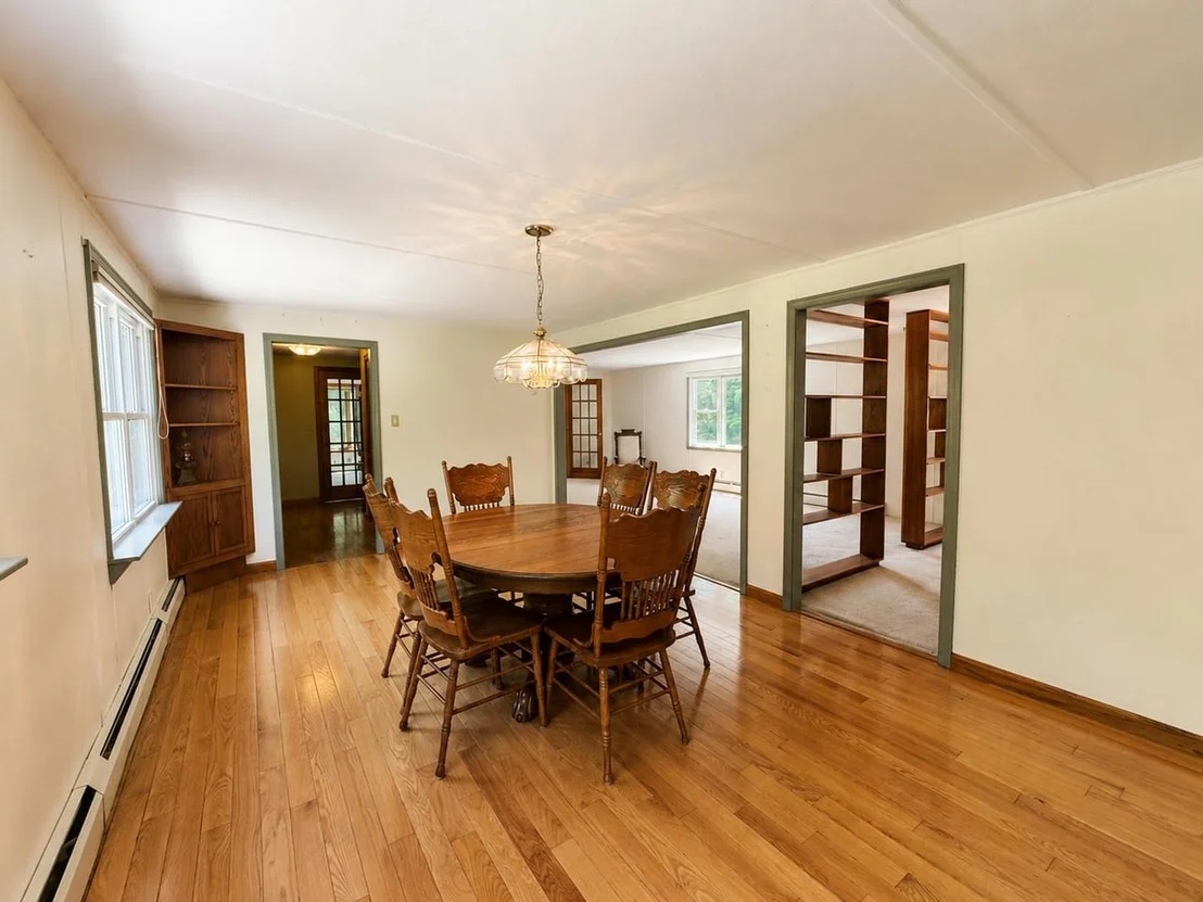Photo of 240 Jericho