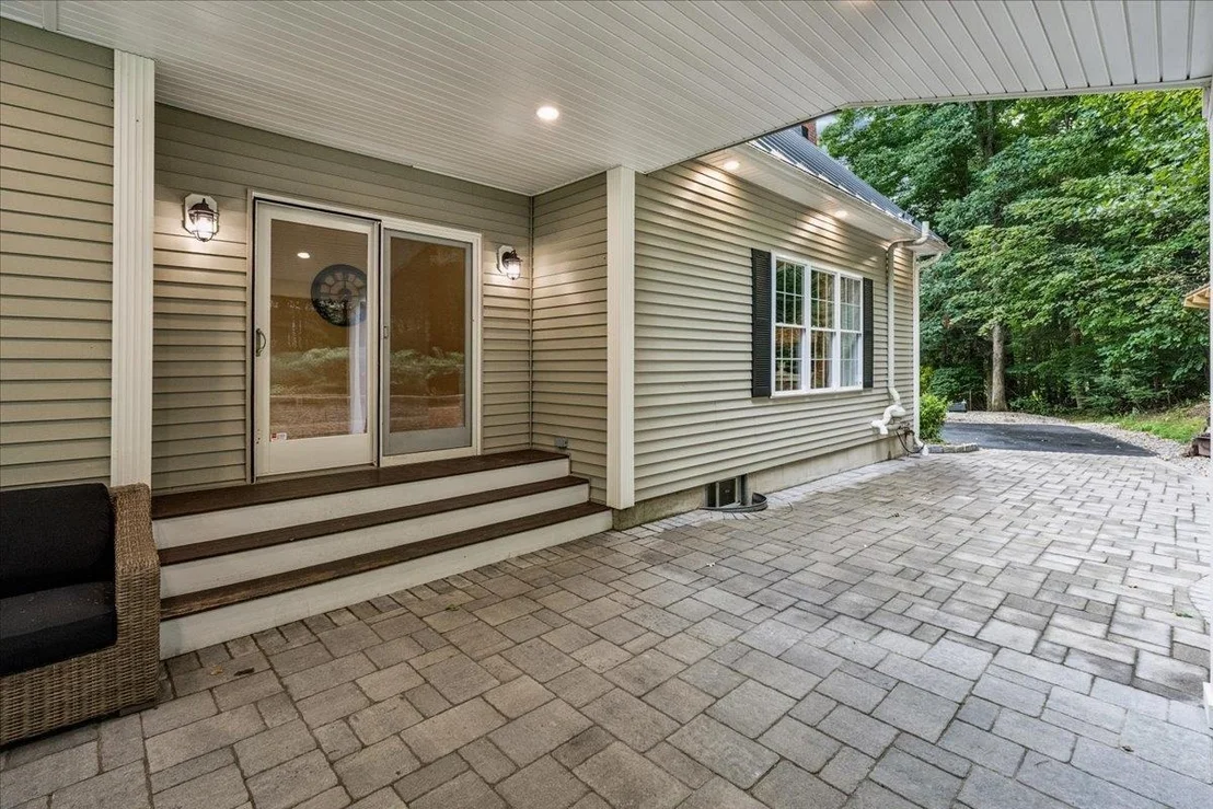 Photo of 75 Tirrell
