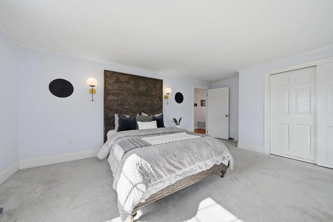 Photo of 209 Hooksett