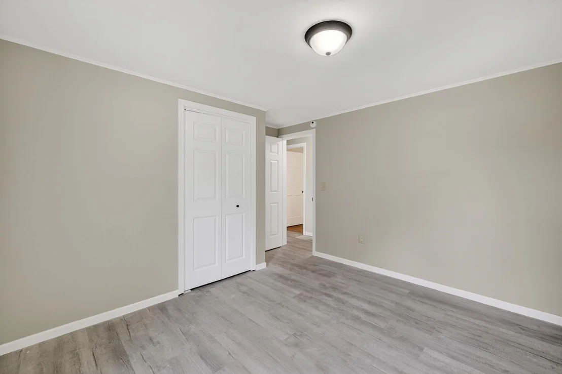 Photo of 12 N Mason