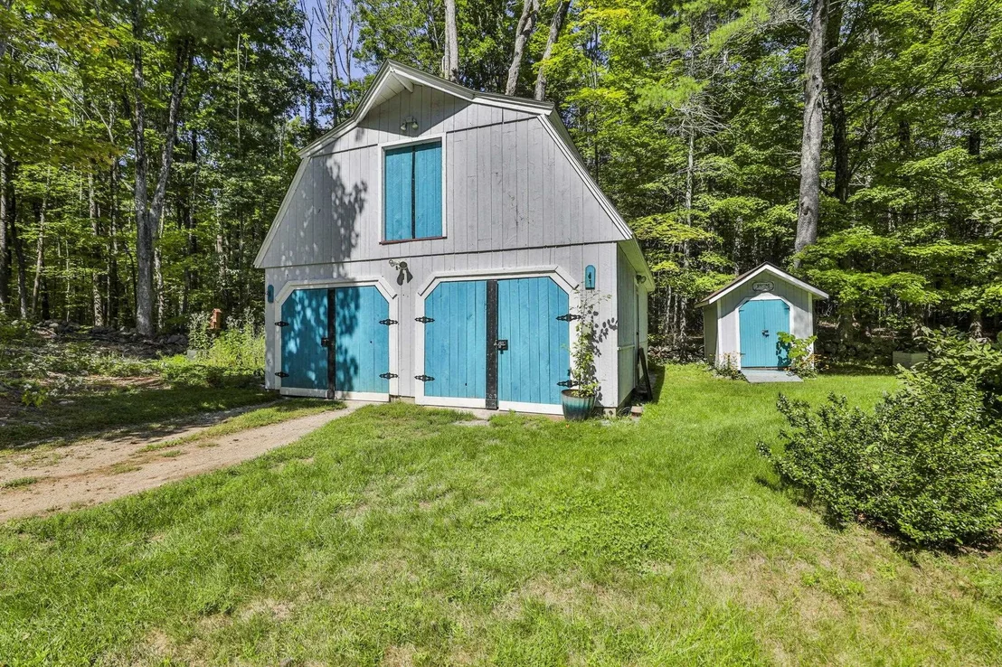 Photo of 8 Putnam Hill