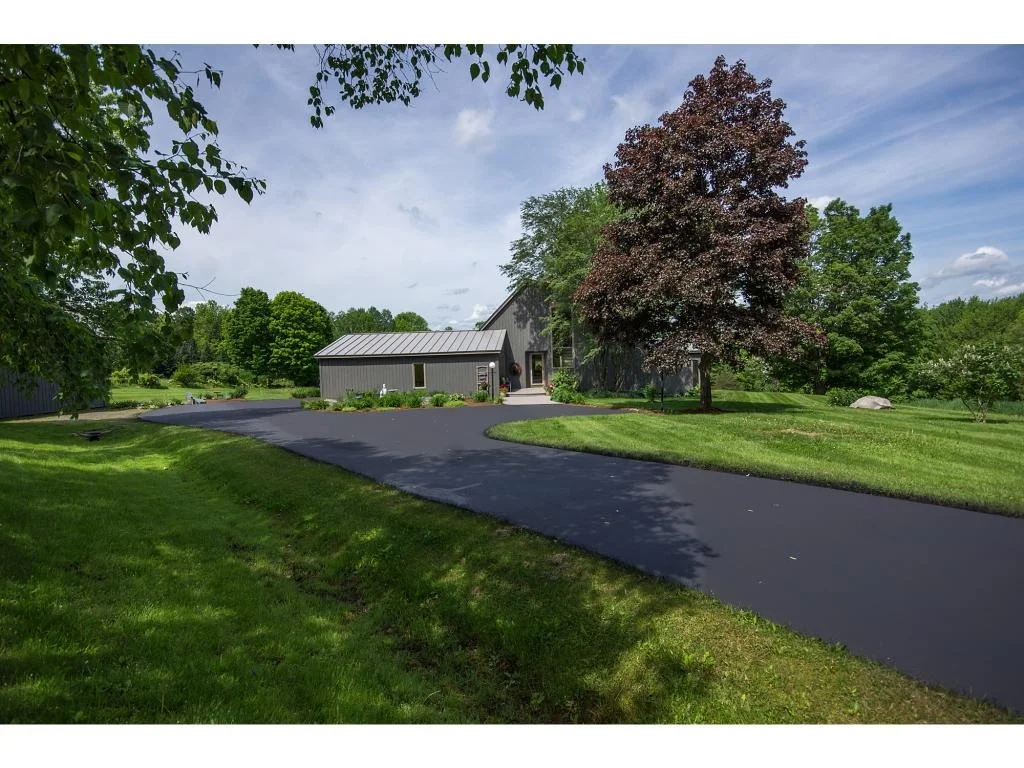 Photo of 323 Breezy Hill