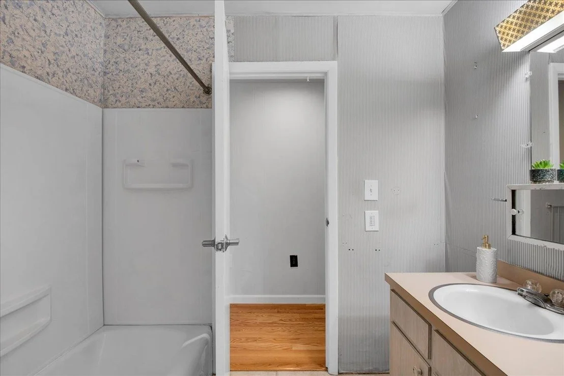 Photo of 204 Lawrence